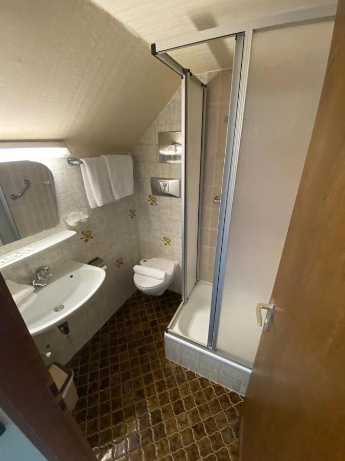 Hotel Altes Tor Filsen Zewnętrze zdjęcie