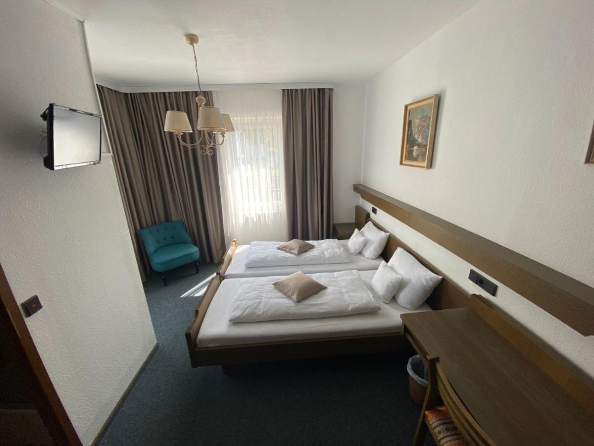 Hotel Altes Tor Filsen Zewnętrze zdjęcie